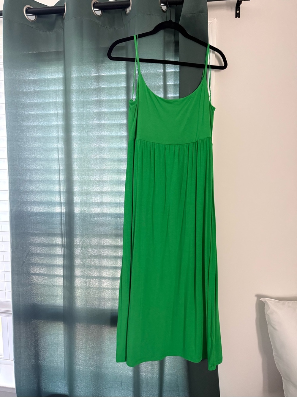 Old Navy Bright Green Spaghetti-Strap Midi Dress